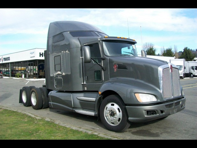 2010 KENWORTH T660 