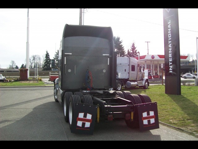 2010 KENWORTH T660 