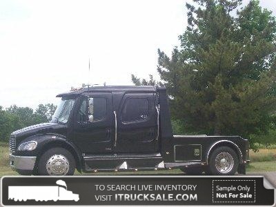 certified and pre-owned FREIGHTLINER 2015 FREIGHTLINER BUSINESS CLASS M2 112 GRAPEVINE, TX