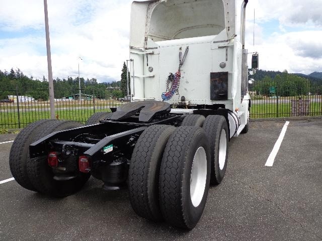 1999 FREIGHTLINER FLD12064ST 