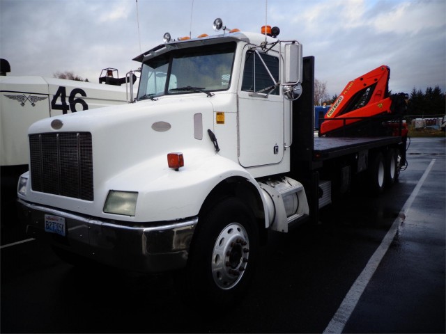 1996 PETERBILT 330 