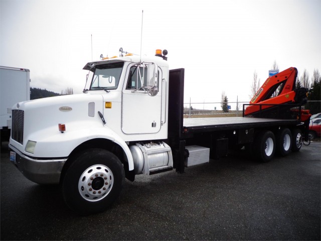 1996 PETERBILT 330 