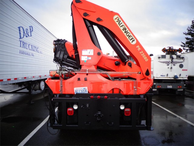 1996 PETERBILT 330 