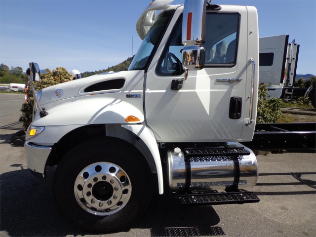 2014 INTERNATIONAL 4300 