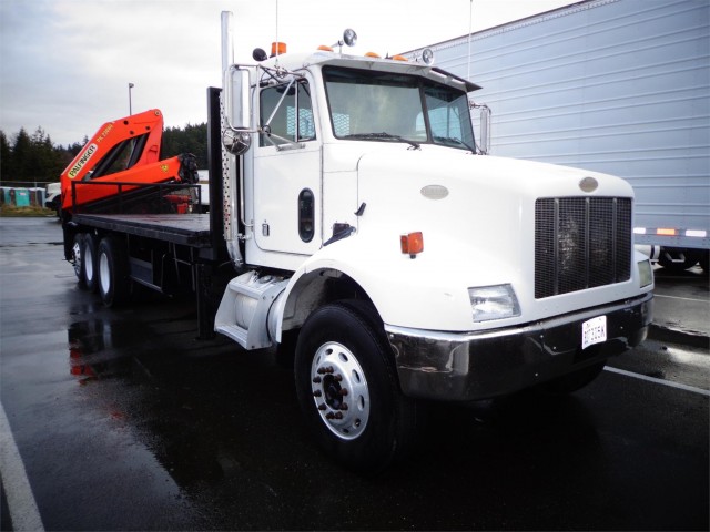 1996 PETERBILT 330 