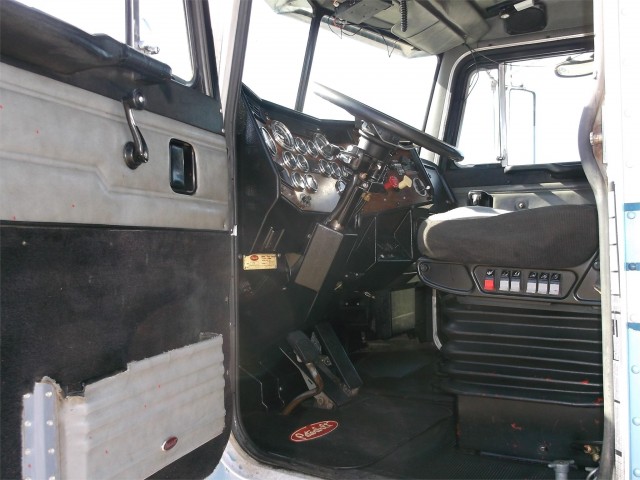 1996 PETERBILT 378 